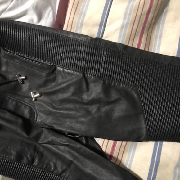 WOMANS LIMITED EDITION BALMAIN X H&M  BLACK CHIC LEATHER BIKER JOGGERS SIZE XS - Picture 7 of 16